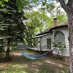 100 Eves Haz * Balatonakarattya