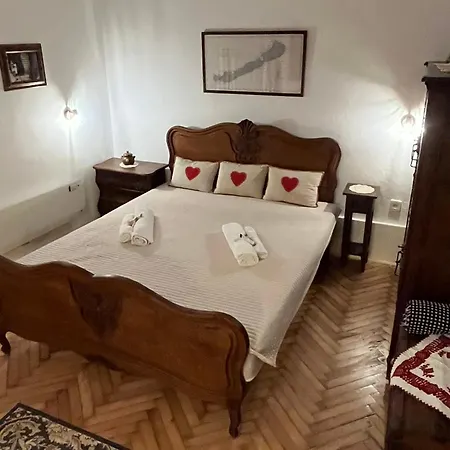 100 Eves Haz Ferienhaus Balatonakarattya